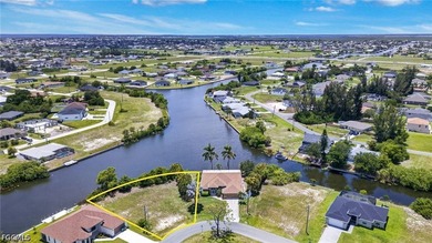 Rare oversized freshwater canal lot situated on a cul-de-sac in - photo 3
