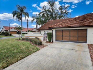 Experience the ultimate in comfortable living with this stunning - photo 3
