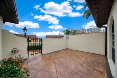 Experience the ultimate in comfortable living with this stunning - photo 5