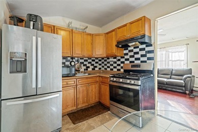 This charming ranch house is a hidden gem in a thriving - photo 6