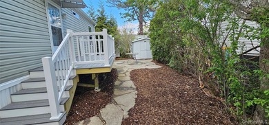 Over 55 community. Recently Renovated, move in ready! Light and - photo 14