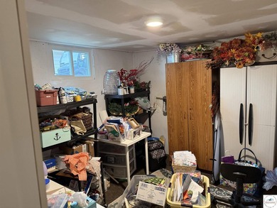 Welcome to this charming 4-bedroom, 1-bath second-tier home near - photo 14