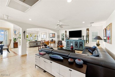 With unobstructed views of the bay, perfectly framed by the - photo 15