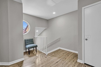 Located on the coveted beachside of Sandestin, this stunning - photo 25