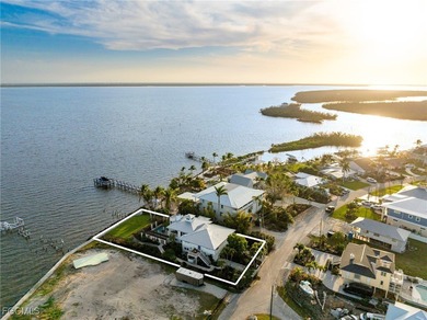 With unobstructed views of the bay, perfectly framed by the - photo 43