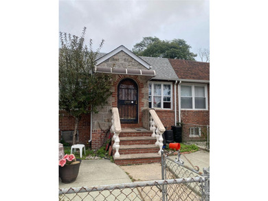 Attached single family ranch with finished basement. All cash - photo 1