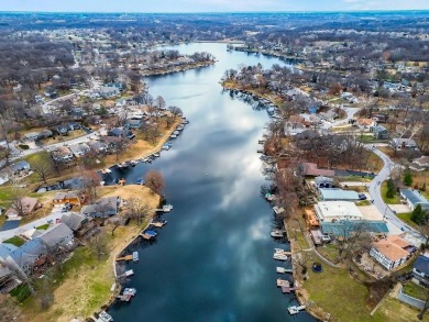 Lake Home For Sale in Lake Waukomis, Missouri