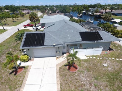 Beautiful saltwaterfront pool home with access to Charlotte - photo 4