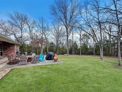 Tucked away in the private gated community of Texoma Landing - photo 6