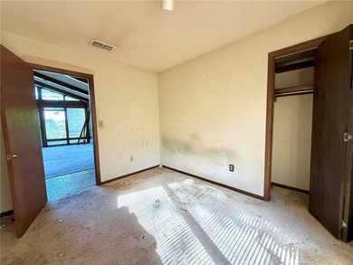 Opportunity awaits on 5.25 beautiful acres in Knoxville! This 1 - photo 16
