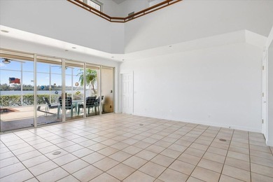 WELCOME TO VERO ISLES -- A BOATER'S DREAM Rare deep-water - photo 17