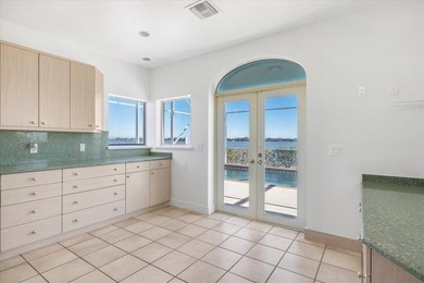 WELCOME TO VERO ISLES -- A BOATER'S DREAM Rare deep-water - photo 20
