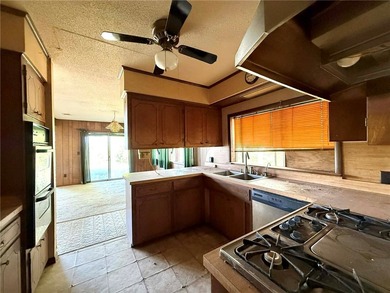 Opportunity awaits on 5.25 beautiful acres in Knoxville! This 1 - photo 22