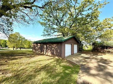 Opportunity awaits on 5.25 beautiful acres in Knoxville! This 1 - photo 35