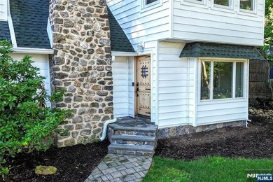 Additional listing photo 4