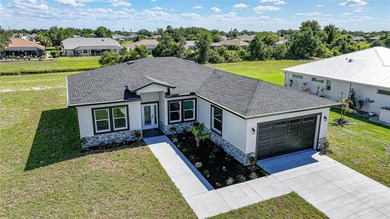 New 2026 construction 3-bedroom, 3-bathroom single-family home - photo 3