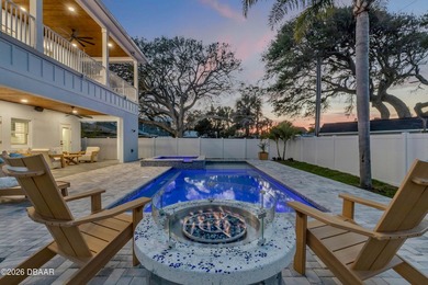 Experience the pinnacle of modern coastal luxury in this - photo 4