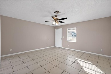 INVESTOR ALERT - PRICED BELOW CURRENT APPRAISAL FOR FAST SALE AT - photo 6