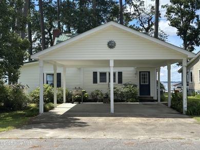 Pamlico River Home For Sale in Bath North Carolina