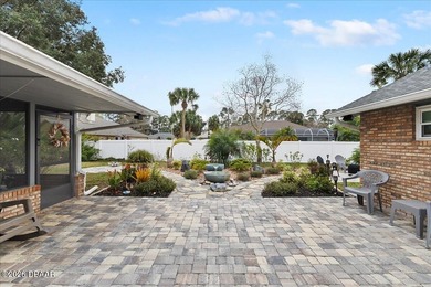 Move-in ready home in the sought-after Breakaway Trails gated - photo 4