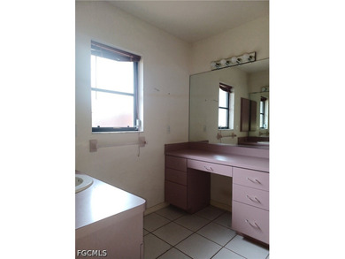 REO BANK OWNED property. With some TLC you can have equity in - photo 9