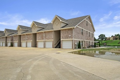 3 bedroom 3 bath lakefront condo on Lake Hamilton with a - photo 3