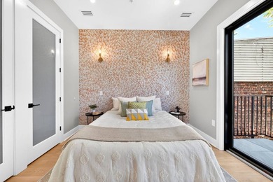 Welcome to 172 Griffith St, Unit 2, a stunning 3-bedroom - photo 14