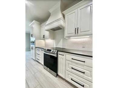 LET'S GET IT!! PRICE IMPROVEMENT!! Stunning 2,271 square foot - photo 17