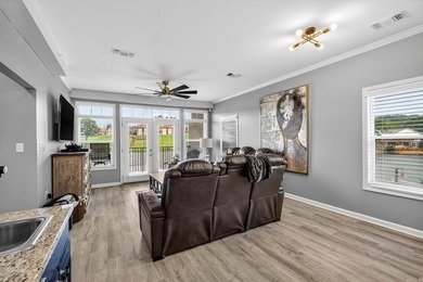 3 bedroom 3 bath lakefront condo on Lake Hamilton with a - photo 8