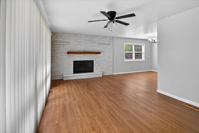 Rarely available, extensively renovated contemporary home just a - photo 19