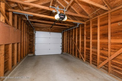 Welcome to 273 Waters Ave, a charming colonial set on a corner - photo 21