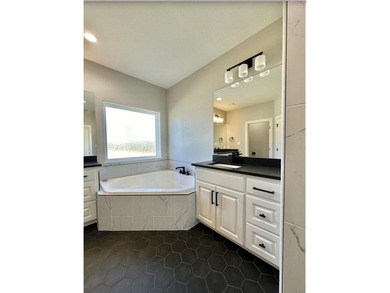 LET'S GET IT!! PRICE IMPROVEMENT!! Stunning 2,271 square foot - photo 27
