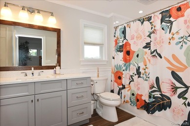 Welcome To 28 Red Oak Place In Massapequa! This Beautifully - photo 30