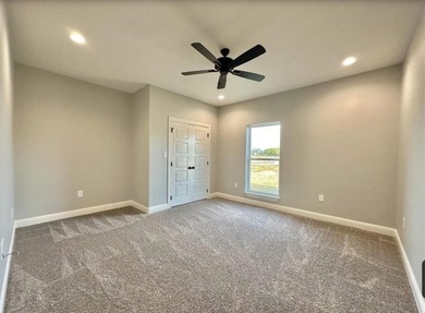 LET'S GET IT!! PRICE IMPROVEMENT!! Stunning 2,271 square foot - photo 34