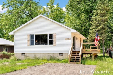 Welcome to 79 Sundago Park! This charming two bed one bath home - photo 1