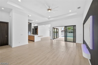This stunning new residence perfectly blends modern elegance - photo 5