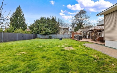 Welcome to this well maintained 3 bedroom home ideally located - photo 22
