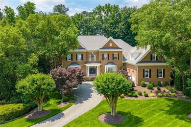 Stately and impressive golf-front brick beauty in Governor's - photo 2
