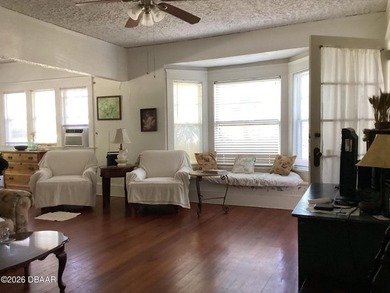 Double lot! One block walk to the beach. Located between - photo 3
