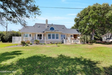 Welcome to paradise--an extraordinary coastal cottage-style - photo 44