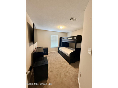 Charming 3 bedroom, 2 bath home with open concept floor plan - photo 12