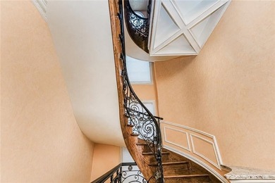 Luxury 6-Bedroom Home Discover this beautifully renovated - photo 14