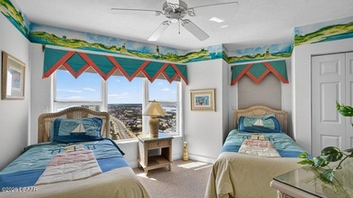 Perched on the 17th floor in the highly sought-after south end - photo 6