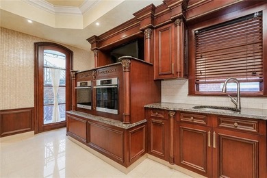 Luxury 6-Bedroom Home Discover this beautifully renovated - photo 18