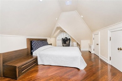 Luxury 6-Bedroom Home Discover this beautifully renovated - photo 36