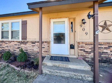 Nice House with a Country Feel! This 3BR 2BA home features lots