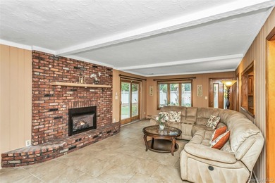 WELCOME TO THIS MAGNIFICENT HOME DESIGNED WITH ELEGANCE, COMFORT - photo 4