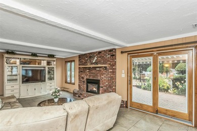 WELCOME TO THIS MAGNIFICENT HOME DESIGNED WITH ELEGANCE, COMFORT - photo 5