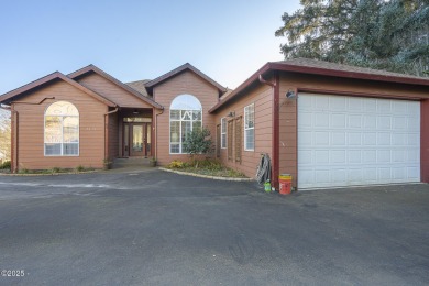 Lake Home For Sale in Lincoln City, Oregon