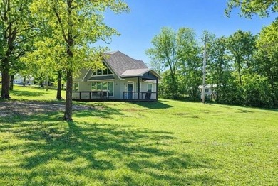 Welcome to your beautiful home located on Lake Tenkiller in - photo 4